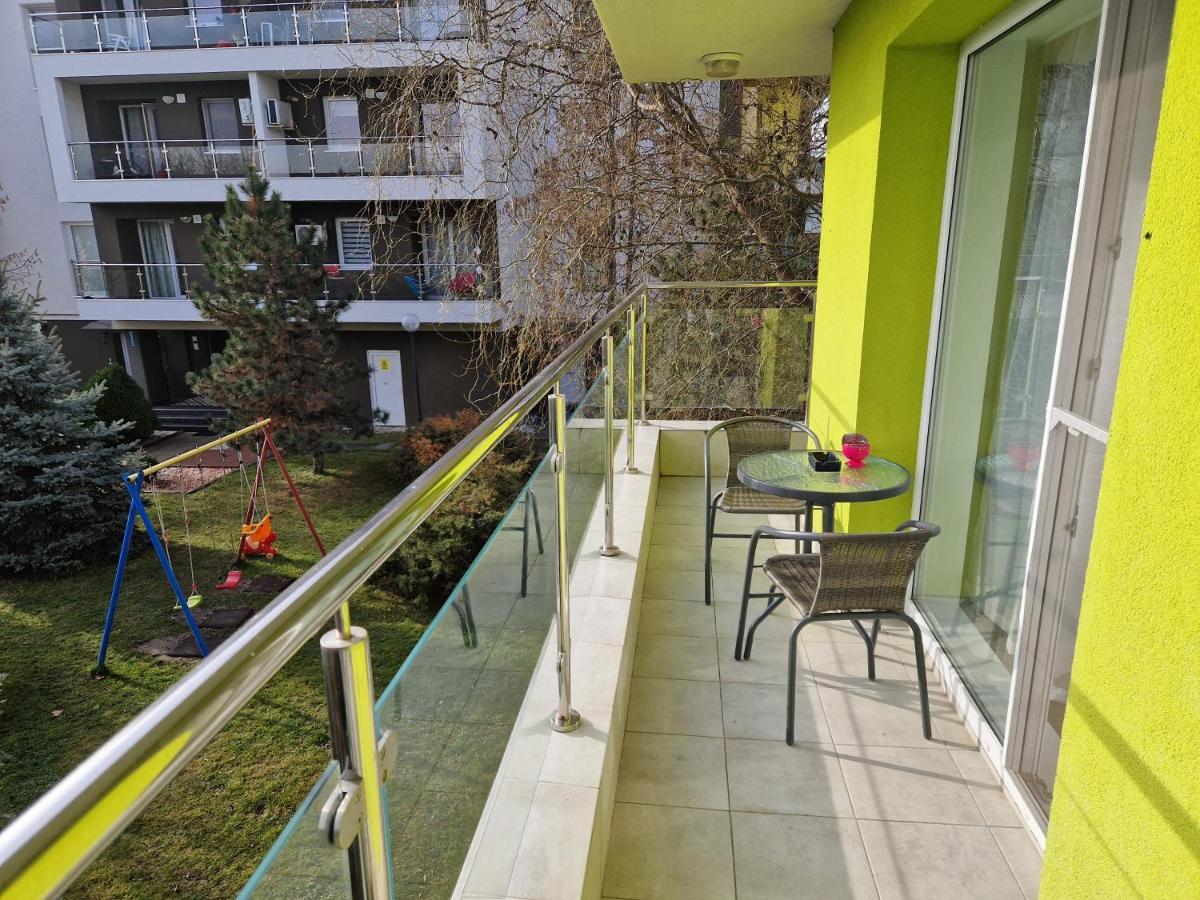 Teo Airport Residences Otopeni Exterior foto